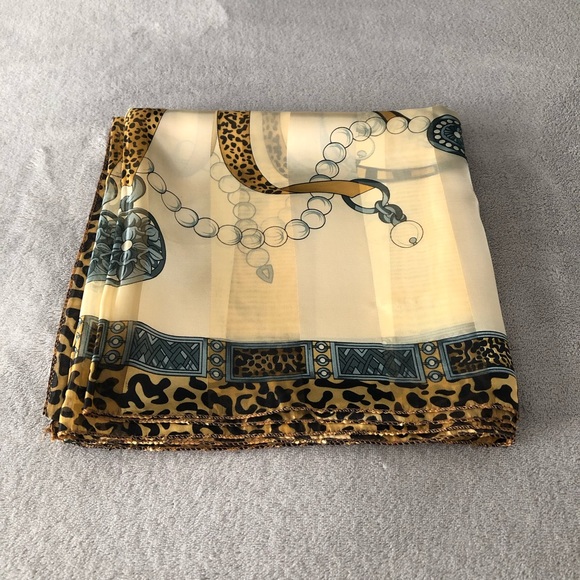 ANIMAL & MEDALLION PRINT SQUARE SCARF-BLACK, GOLD - Picture 7 of 8